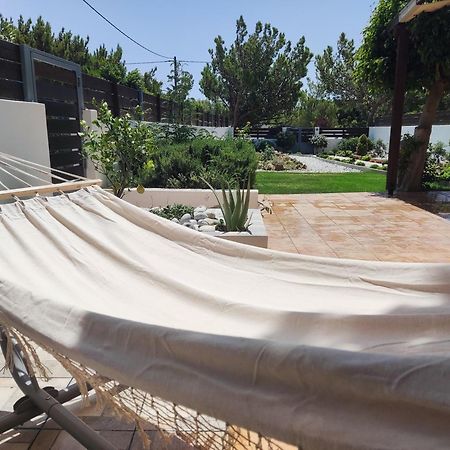 Mayla House Ферма Екстериор снимка