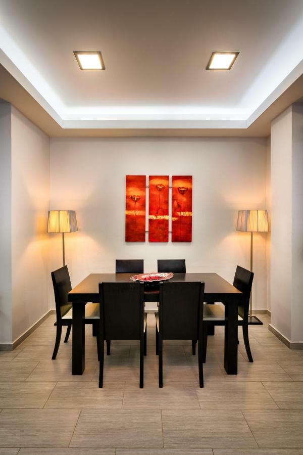 Mayla House Ферма Екстериор снимка